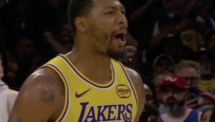 华体会APP-斯马特：队友们无比信任彼此，本场胜利对准备季后赛意义重大