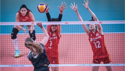中国女排连胜仍存隐忧 球员状态波动大需调整